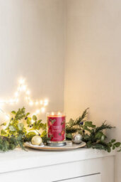 Yankee Candle Red Apple Wreath Signature Large Tumbler - thumbnail 3