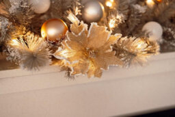 180Cm Christmas Garland Silver Effect Pre Lit Led Artificial Decor Pine Cone - thumbnail 7