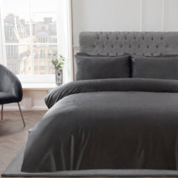 Smart Living Luxury Soft & Elegant Matte Velvet Duvet Cover Set With Pillowcases