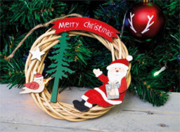 Netagon St Helens Home And Garden Battery Powered Wicker Christmas Wreath - thumbnail 4