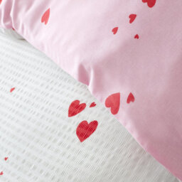 Catherine Lansfield Seersucker Heart Duvet Cover Set With Pillowcases White / Red - thumbnail 5