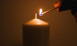 Price's 4X Prices Altar Candle - 20Cm X 8Cm - 100 Hours Burn Time - thumbnail 5