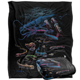 Royce Mcclure Way Down Deep Silky Fish Supersoft Blanket Multicoloured (152Cm X 127Cm) - thumbnail 2