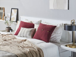 Beliani Set Of 2 Decorative Cushions Campanula 43 X 43 Cm Red Solid - thumbnail 2