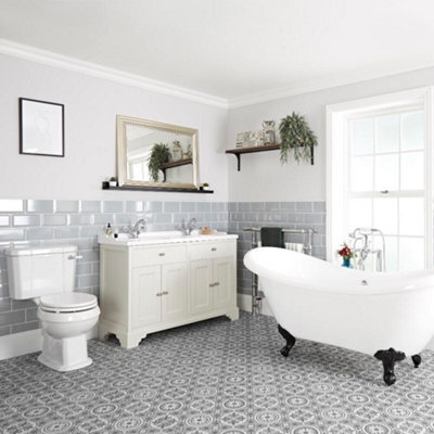 Homestylestore Antique White Bathroom Suite Double Ended Slipper Bath And Feet, 1210mm Vanity Unit And Close Coupled Toilet - image 1