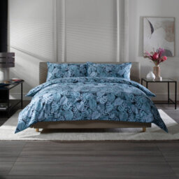 The Lyndon Company Tropical Garden 100% Cotton Duvet Cover Set, Blue Botanical Print With Piped Edging - thumbnail 2