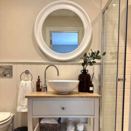 Melody Maison Large Round Vintage White Wall Mirror 80Cm X 80Cm - thumbnail 7