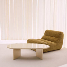 Sweeek - Oval Coffee Table With Glossy Finish Cream 120X60X35 Cm - Rumi - thumbnail 1