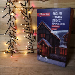 Samuel Alexander 12.4M 960 Led Christmas Cluster String Lights With Timer In Red & Vintage Gold - thumbnail 4