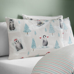 Catherine Lansfield Brushed Christmas Penguins Cotton Reversible Double Duvet Cover Set With Pillowcases Green - thumbnail 3