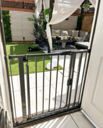 Safetots Pressure Fit Self Closing Stair Gate, 75Cm - 82Cm, Slate Grey, Auto Closing Baby Gate, Safety Barrier - thumbnail 7