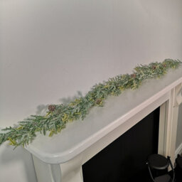 Samuel Alexander 160Cm Realistic Look Christmas Green Spruce Garland With Frosting And Plastic Pine Cones - thumbnail 4