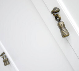Statement Furniture Juliette Triple Wardrobe. French Style 3 Door Wardrobe - White - thumbnail 8