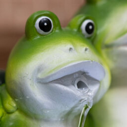 Gardenwize Outdoor Garden Two Frogs On A Lily Pad Water Feature Fountain + Battery Back Up - thumbnail 5