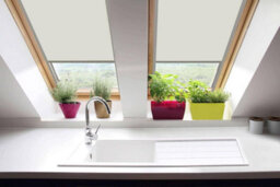 Classic Roof Blind  Window Code (Mk04) Cream For Velux Roof Windows, Blackout Blind - thumbnail 5