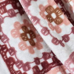 Catherine Lansfield Crochet Print Cosy 130X170Cm Blanket Throw Pink - thumbnail 2