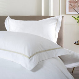 The Lyndon Company Boutique Hotel Hampstead 200 Thread Count Cotton Duvet Cover Set - thumbnail 3