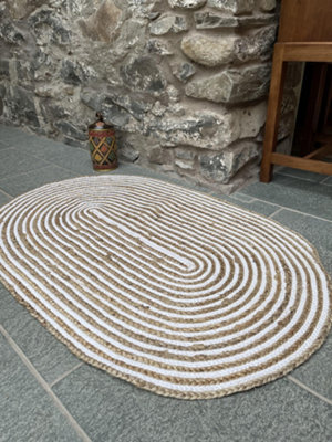 Second Nature Online Chakkar Pale Stripe Oval Jute Beige Hall Rug / 75 Cm X 120 Cm - image 1