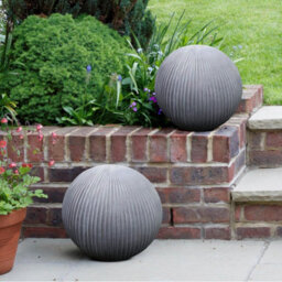 Idealist™ 25 Cm Fluted Grey Reinforced Stone Outdoor Concrete Effect Garden Decorative Ball 5.5Lbs - thumbnail 7