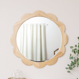 Melody Maison Large Light Wood Scalloped Edge Bevelled Wall Mirror - 97Cm - thumbnail 5