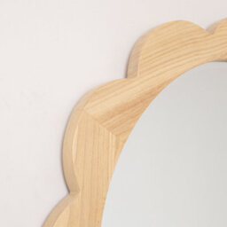 Melody Maison Large Light Wood Scalloped Edge Bevelled Wall Mirror - 97Cm - thumbnail 3