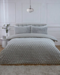Rapport Home Diamond Cut Teddy Polyester Fleece Duvet Cover Set With Pillowcase