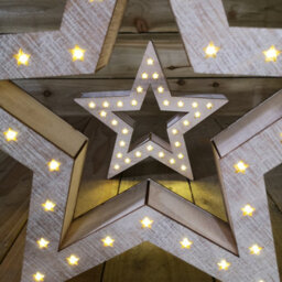Samuel Alexander Set Of 2 Battery Operated Light Up Wooden Christmas Stars With 60 Warm White Leds - thumbnail 4