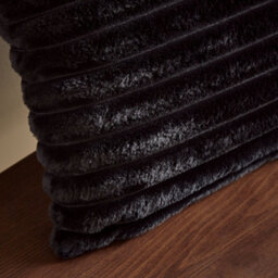 Catherine Lansfield Cosy Ribbed Faux Fur Soft Touch 45X45Cm Cushion Black - thumbnail 2