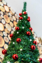 Shatchi 4Ft / 120Cm Pre-Lit Pop Up Christmas Tree With Leds And Red Baubles - thumbnail 4