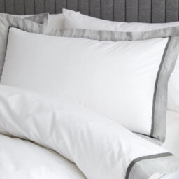 Bianca Mayfair 200 Thread Count Cotton Duvet Cover Set With Pillowcases White / Silver Grey - thumbnail 2