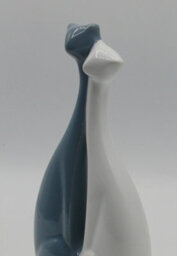 Designo Modern Minimalist Ceramic Cat Couple Figurine Blue White Gift Idea - thumbnail 6