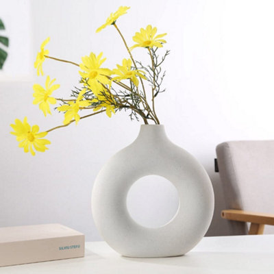 Living And Home White Nordic Style Round Ceramic Vase Home Decor 13X14Cm - image 1