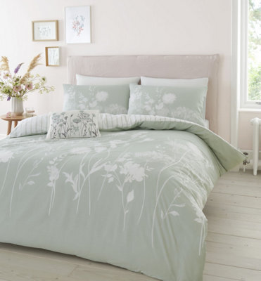 Catherine Lansfield Meadowsweet Floral Reversible King Duvet Cover Set With Pillowcases Green - image 1
