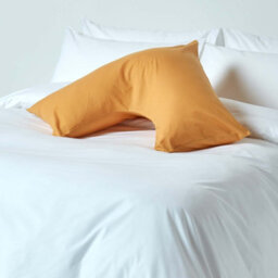 Homescapes Mustard Yellow Egyptian Cotton V Shaped Pillowcase 200 Tc - thumbnail 2