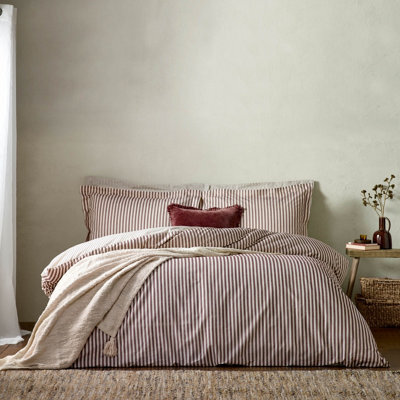 Yard Hebden Striped 100% Cotton Duvet Cover Set, Beetroot, Double - image 1
