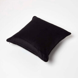 Homescapes Black Filled Velvet Cushion With Piped Edge 46 X 46 Cm - thumbnail 5