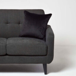 Homescapes Black Filled Velvet Cushion With Piped Edge 46 X 46 Cm - thumbnail 2