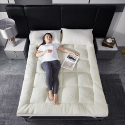 Groundlevel 10Cm All Seasons Mattress Topper - Small Double - thumbnail 3
