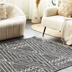 Beliani Oriental Geometric Rug 140 X 200 Cm Off-White And Black With Tassels - thumbnail 2