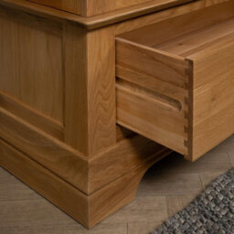 Elm Home And Products Elm Home And Garden Exquisite Oak Double Wardrobe Oak  2 Doors 1 Drawer - thumbnail 4