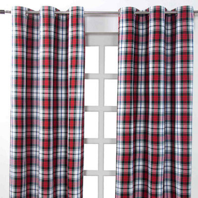 Homescapes Macduff Tartan Check Ready Made Eyelet Curtain Pair, 117 X 137 Cm Drop - image 1