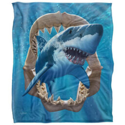 Jq Licensing Hunting Shark Supersoft Blanket Multicoloured (One Size)