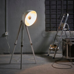 Teamson Home Fascino Tripod Floor Lamp With Foot Switch, White - 78.5 X 78.5 X 160 (Cm) - thumbnail 3