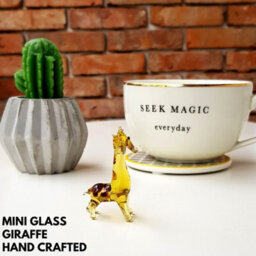 Novecrafto Handcrafted Glass Giraffe Figurine For Elegant Home Decor - thumbnail 4