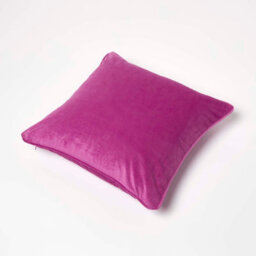 Homescapes Hot Pink Filled Velvet Cushion With Piped Edge 46 X 46 Cm - thumbnail 5