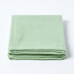 Homescapes Organic Cotton Waffle Baby Blanket Sage Green, 90 X 112 Cm - thumbnail 3