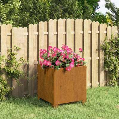 Berkfield Planter With Legs Rusty 32X30X33 Cm Corten Steel - image 1