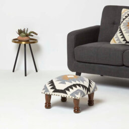 Homescapes Agra Handwoven Kilim Footstool 40 X 40 Cm - thumbnail 2