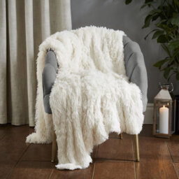 Catherine Lansfield Extra Large Cuddly Deep Pile Faux Fur Family Size Large Blanket Throw Cream - thumbnail 1