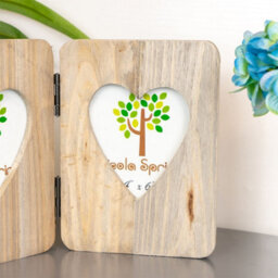 "Nicola Spring Rustic Hearts Folding 2 Photo Frame - 4 X 6"" - Natural" - thumbnail 7